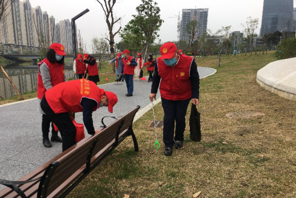 中鸿达党支部开展“争当志愿者 温暖在榕城”志愿服务活动